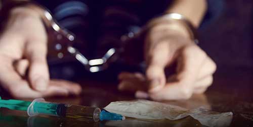 اتهامات مرتبط با مواد مخدر